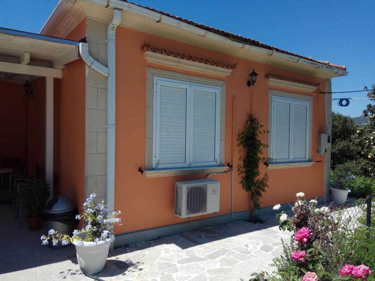 Monte Caputo Holiday House Аликес Екстериор снимка