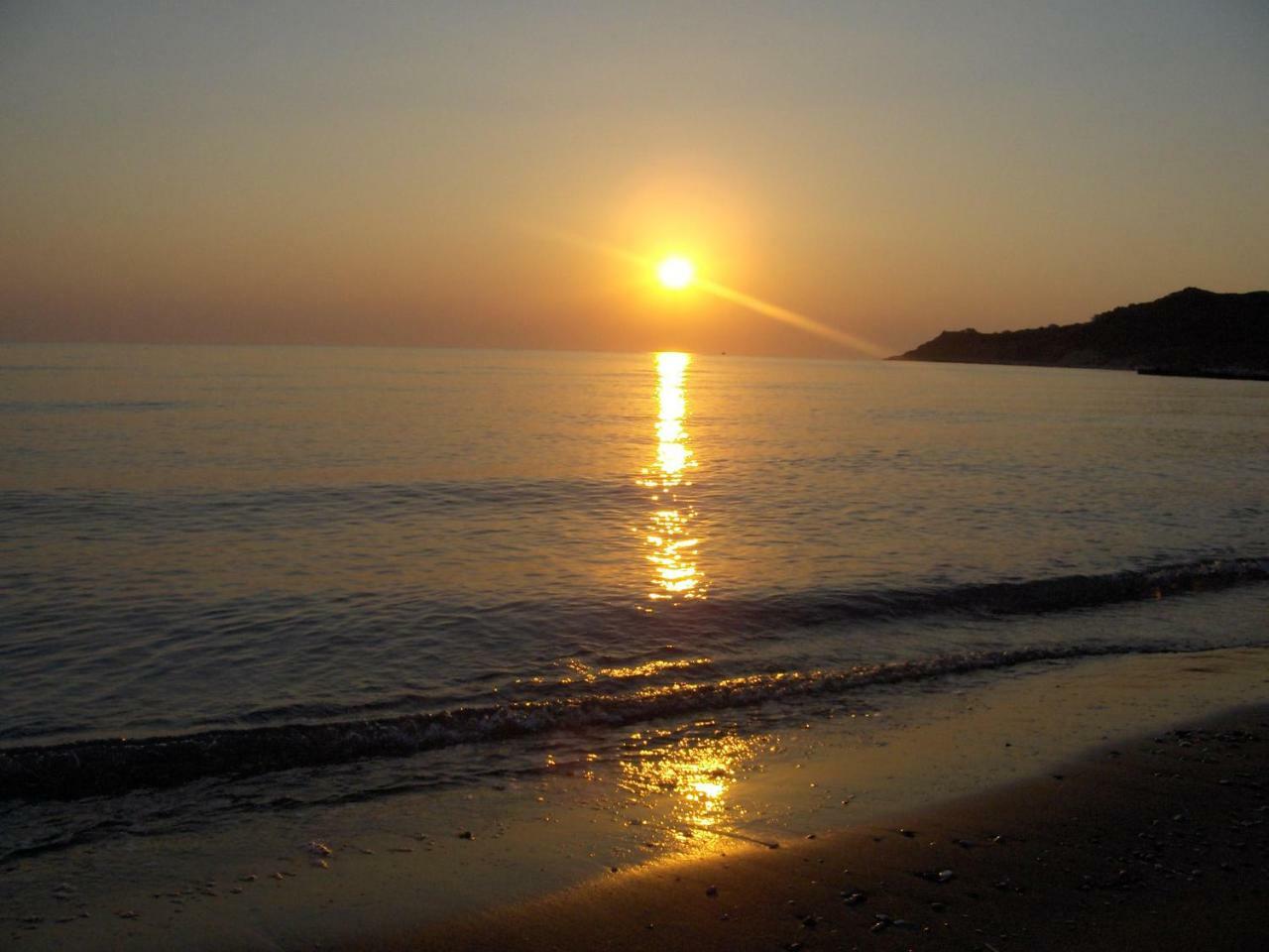 Monte Caputo Holiday House Аликес Екстериор снимка